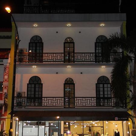 Hotel Decentraland Kuala Terengganu Exterior photo