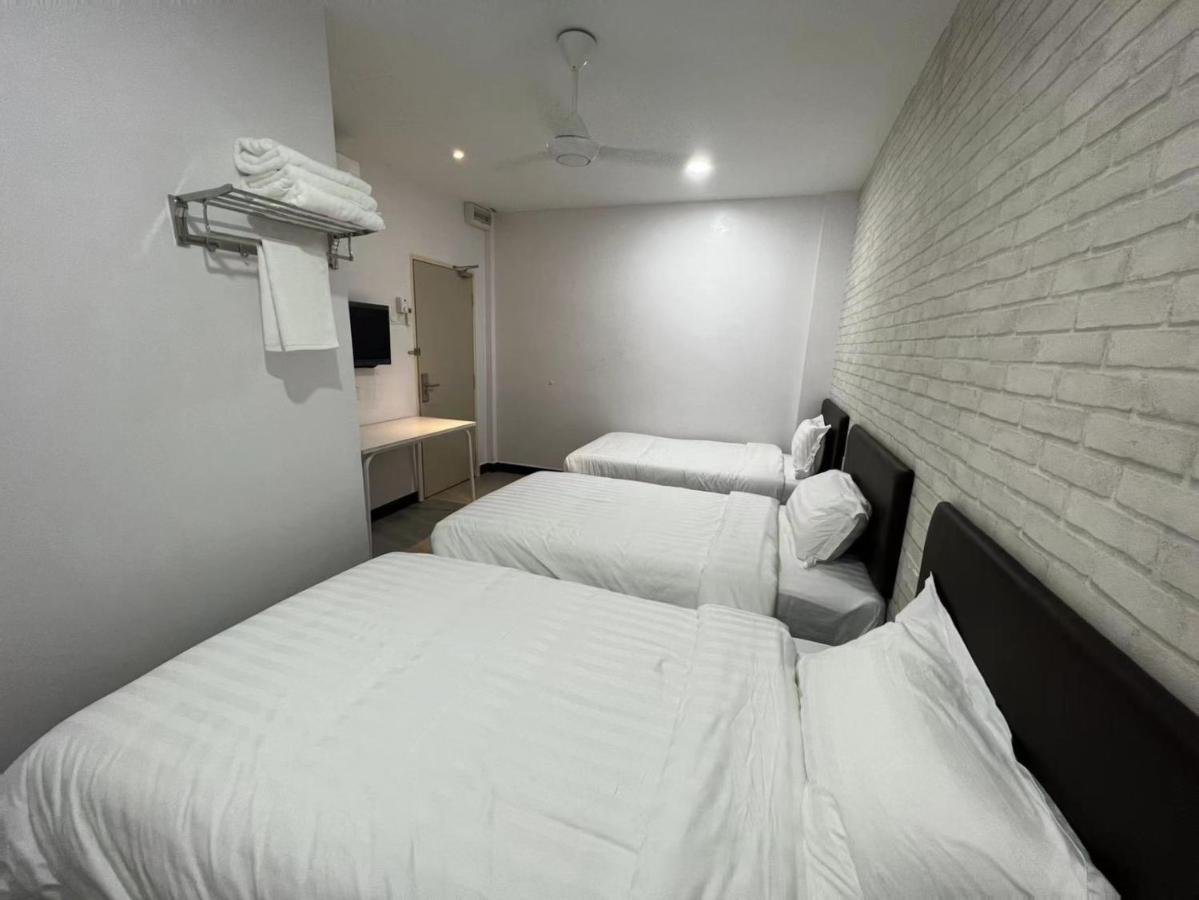 Hotel Decentraland Kuala Terengganu Exterior photo
